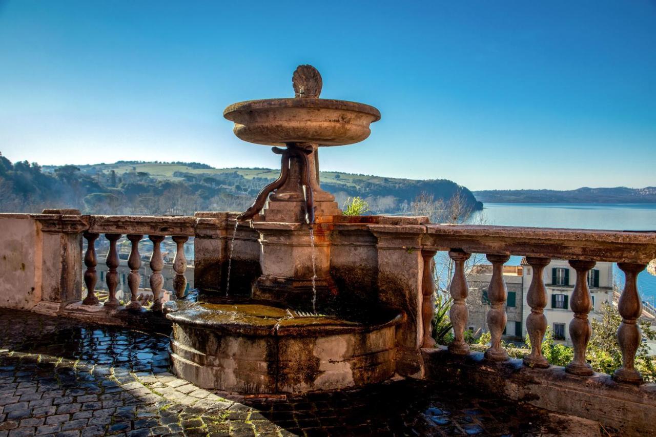 Centro E Spiaggia Ardesia Anguillara Sabazia Buitenkant foto